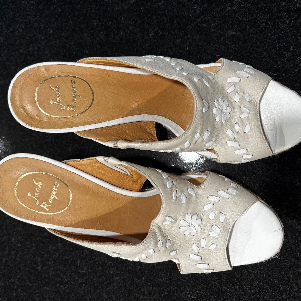 Jack Rogers Bone & White Sophia Leather Wedge Sandals Size 9